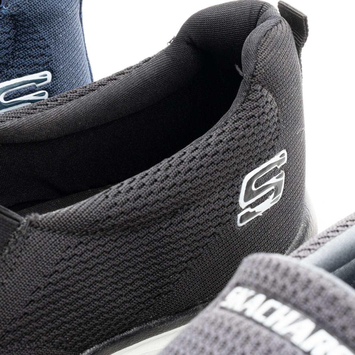 S2 Men Skechers