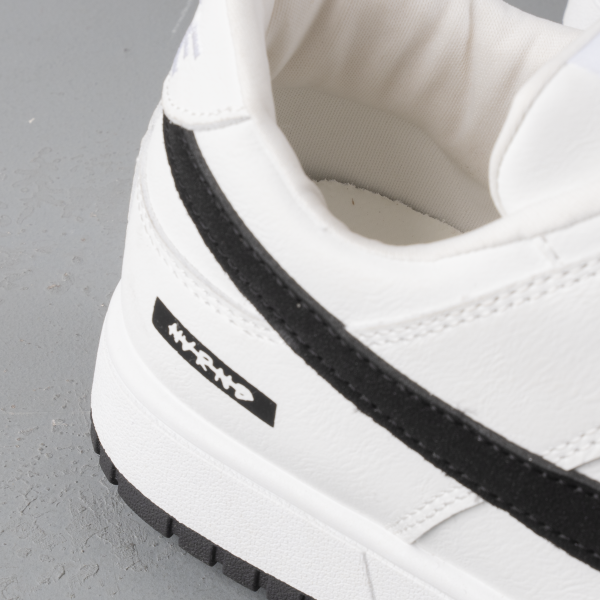 Flat Sneakers  Jordan 4