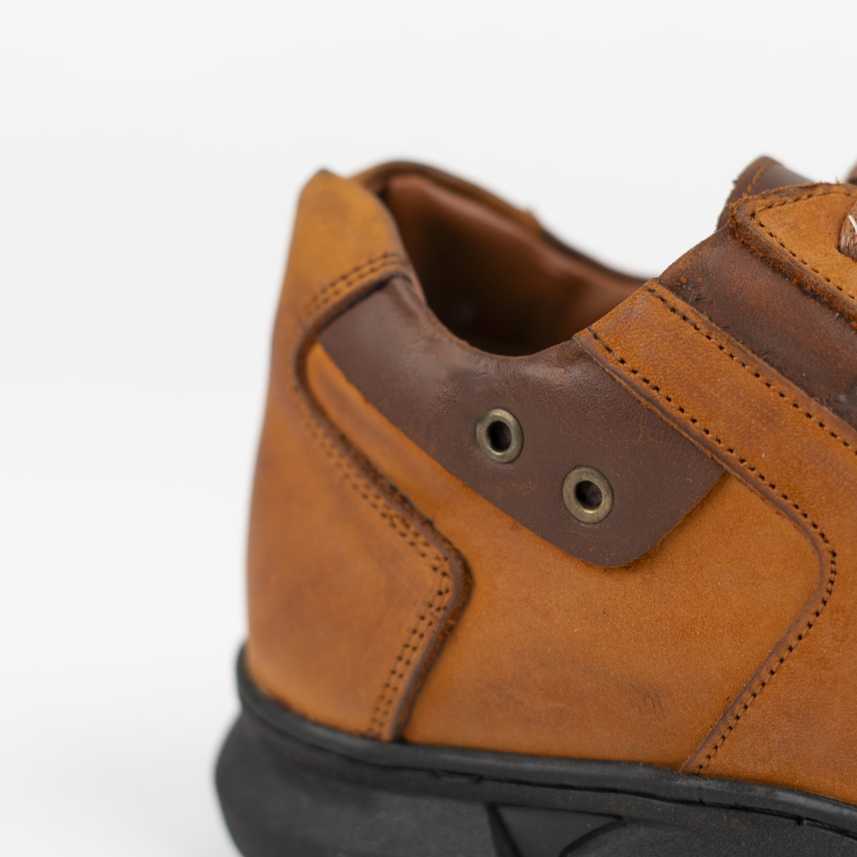 Donga Genuine Leather Shoes - D4
