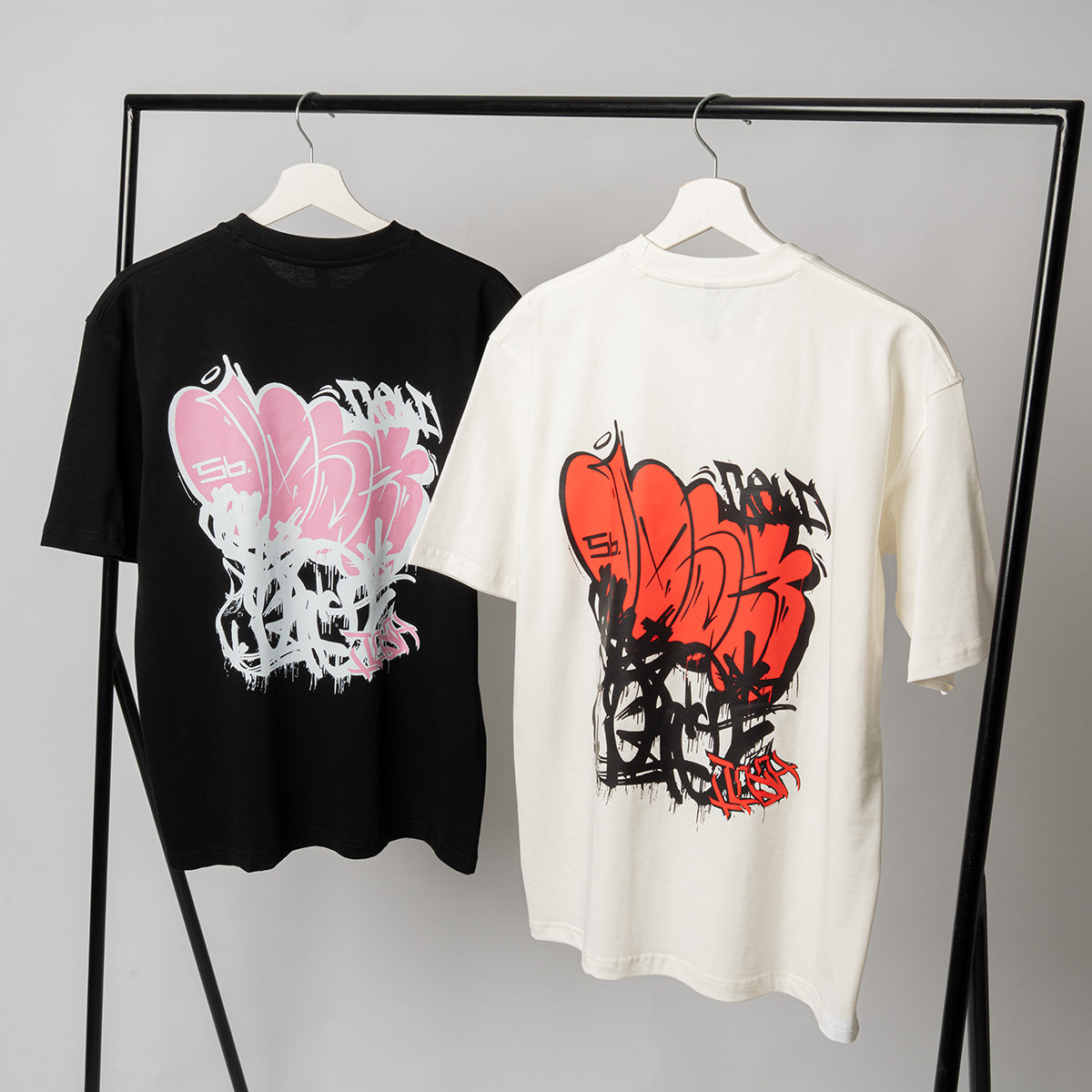 B Oversize T-Shirt