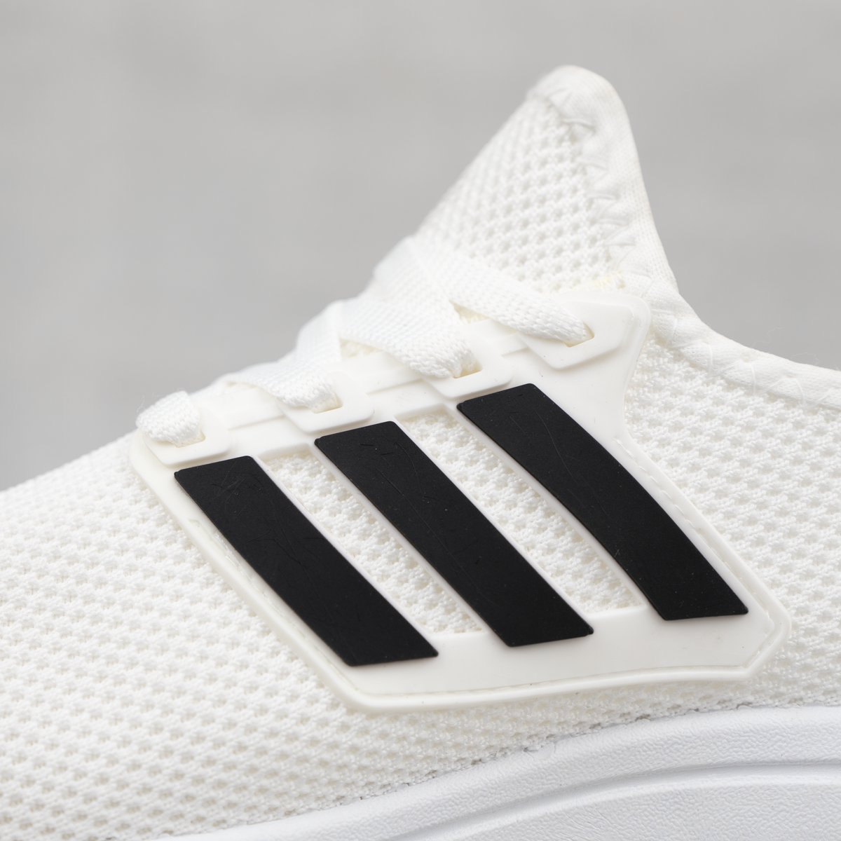Trico Sneakers