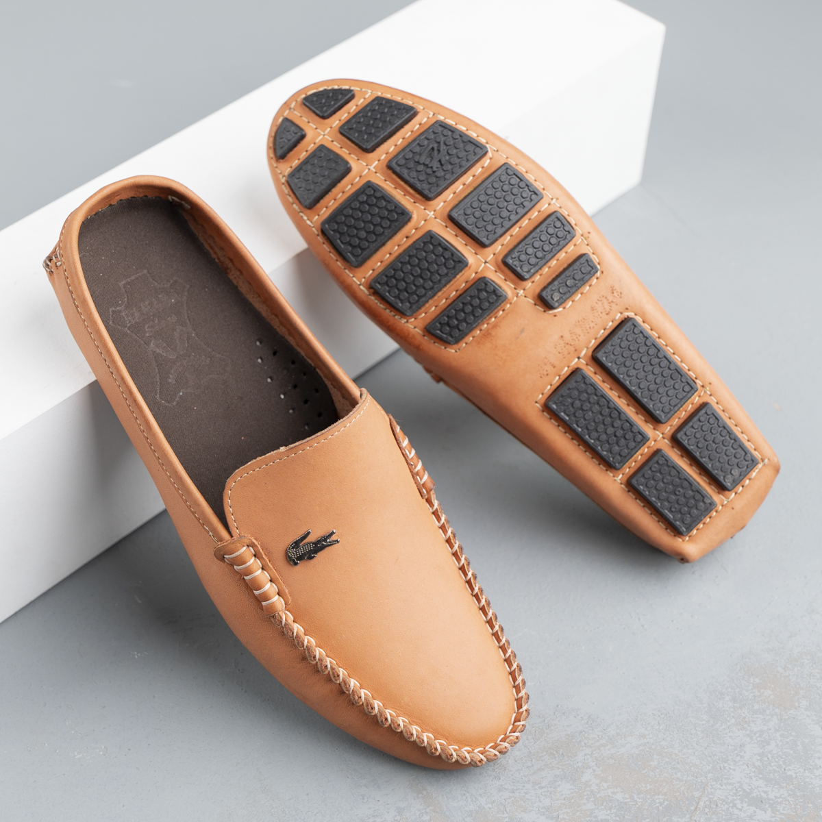 LACOSTE Slip-On