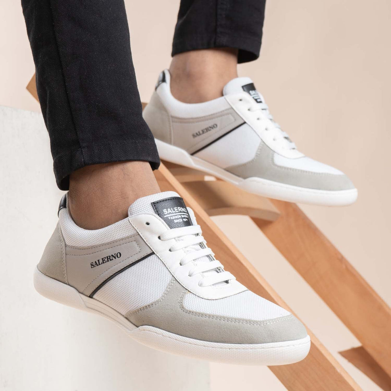 Men’s Knit Sneakers