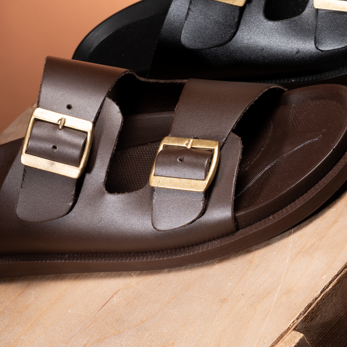 Metal Charm Duo Slipper For Men