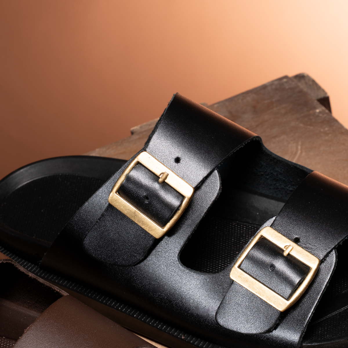 Metal Charm Duo Slipper For Men