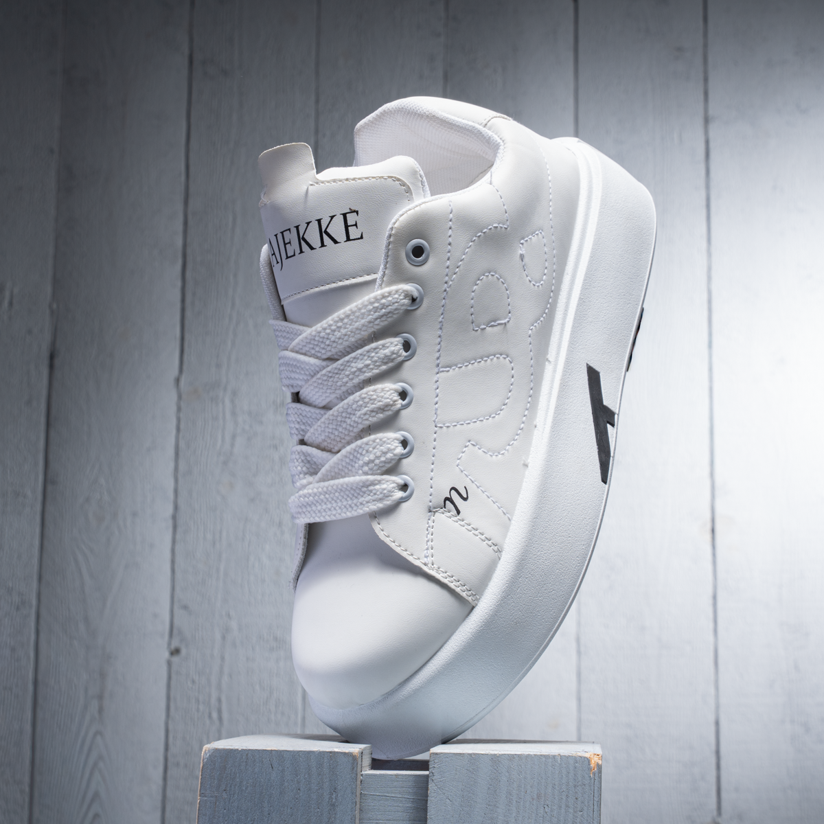 AJEKKE Casual Sneakers