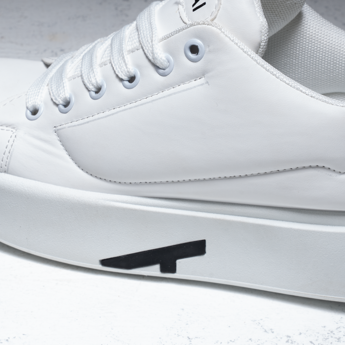MOREBAI Casual Sneakers