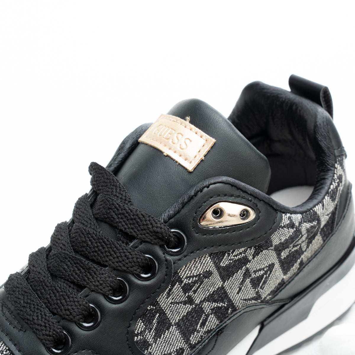 GW Women Sneaker