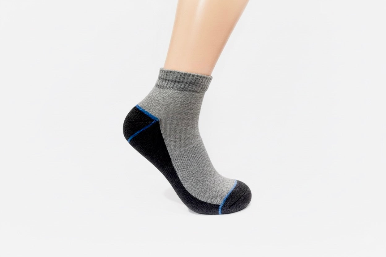 Triple H Men’s Half Socks